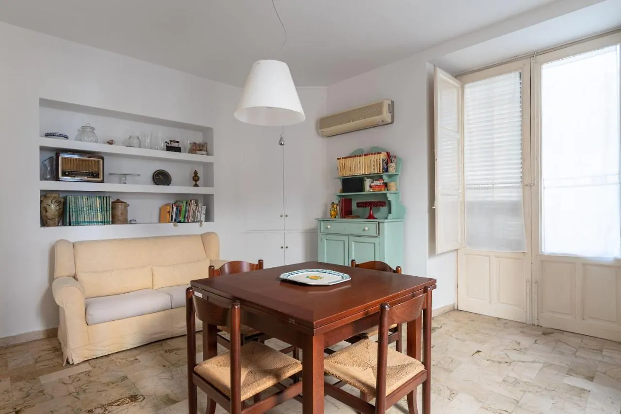 Palazzo Damiani Apartment By Domusicily Palermo