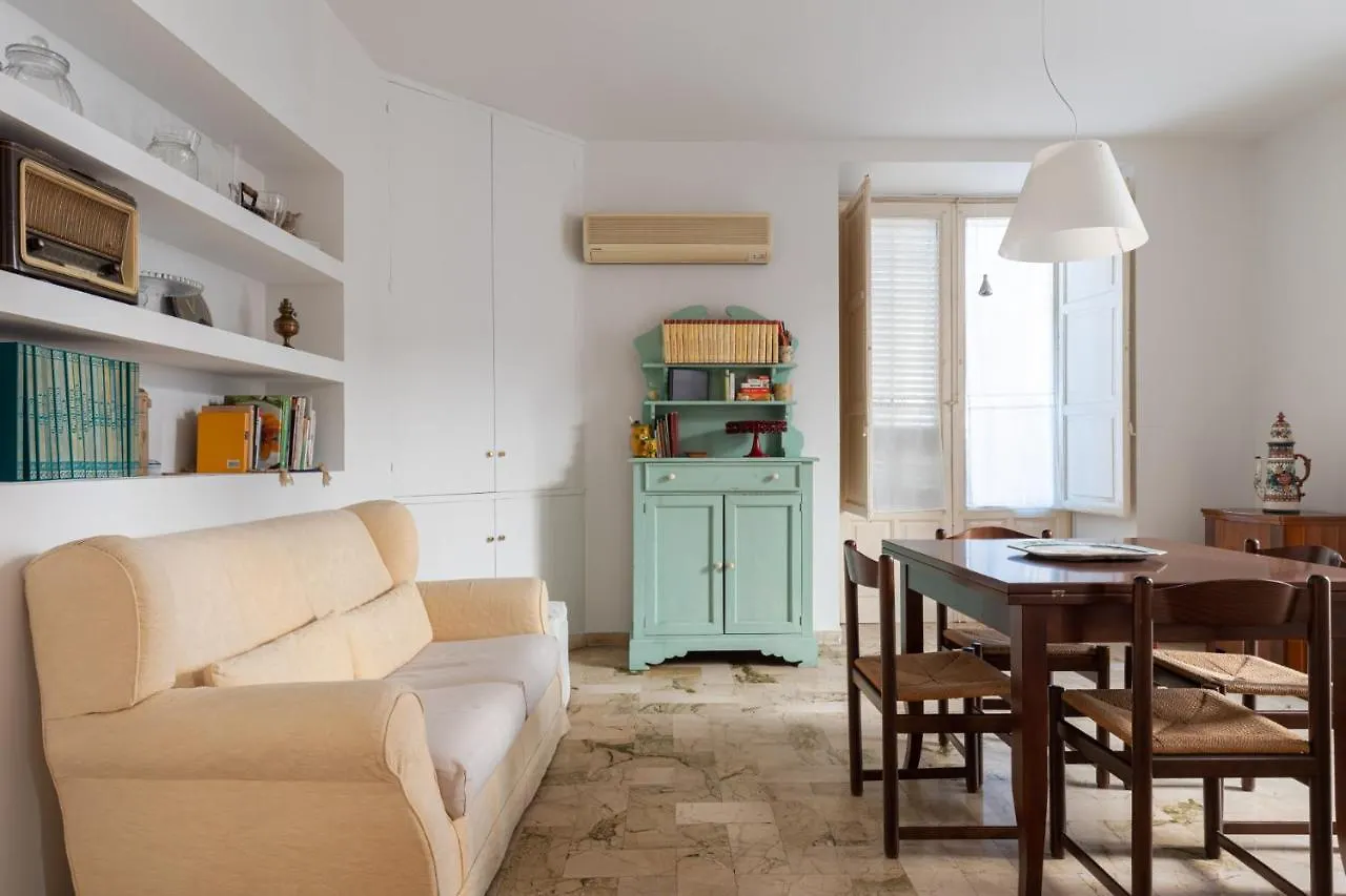Palazzo Damiani Apartment By Domusicily Palermo 0*,  Italy